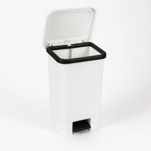 Lixeira c/ Pedal 75L